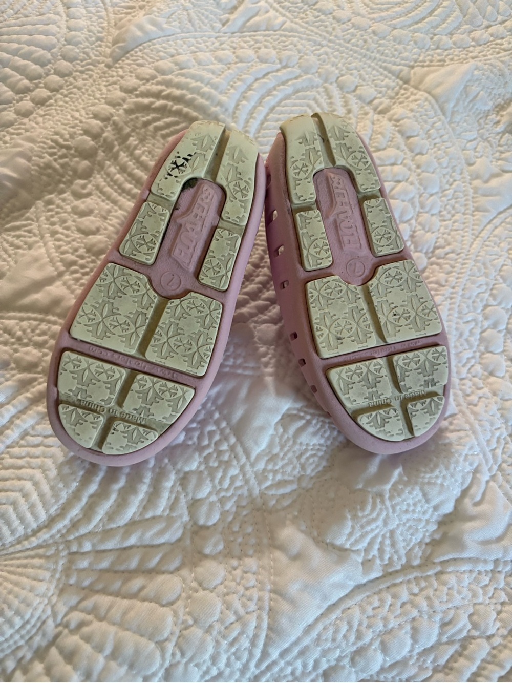 Floafers Toddler Size 7 Pink Perforated Slip On Penny Loafers Lightweight Water - Picture 3 of 6